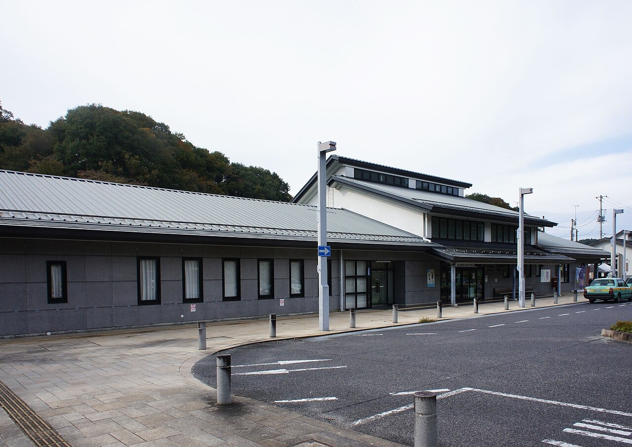 三春駅（みはるえき）
